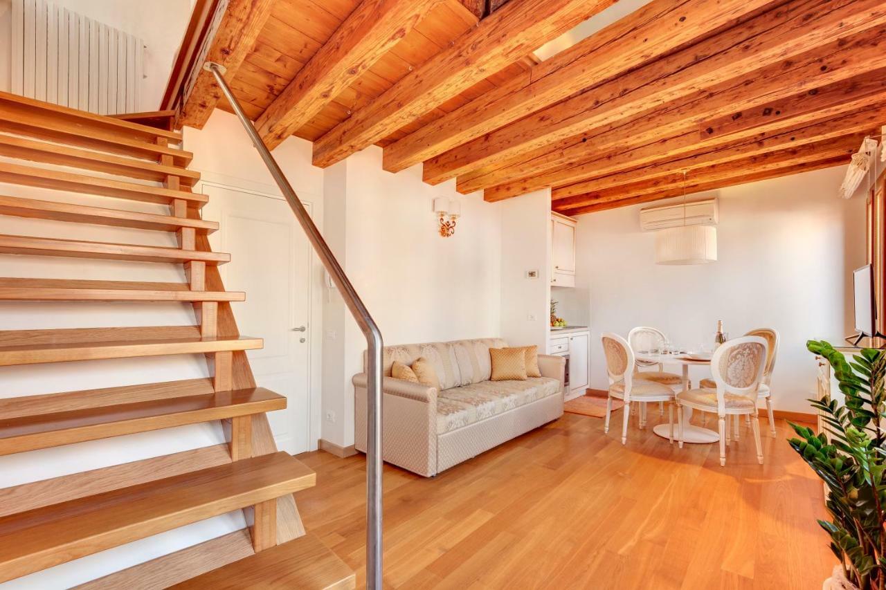 Апартаменты Nikki House Венеция Экстерьер фото